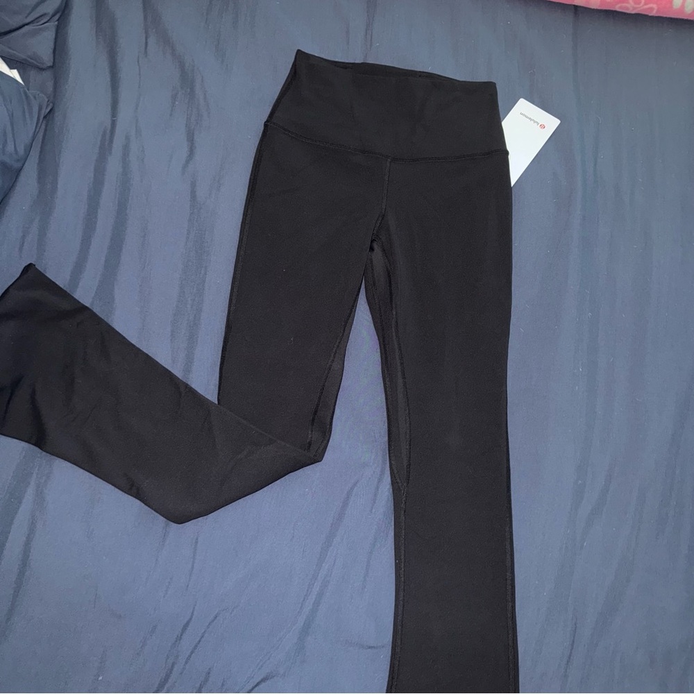 lululemon Black Align Flare 32” Leggings size 4